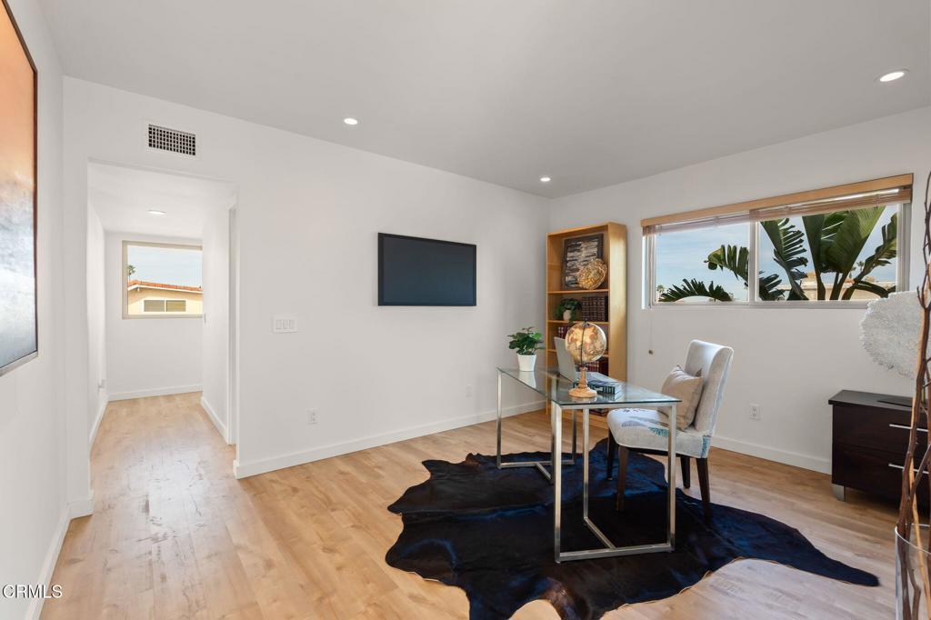 5000 Island View Street