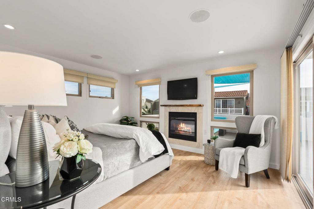 5000 Island View Street