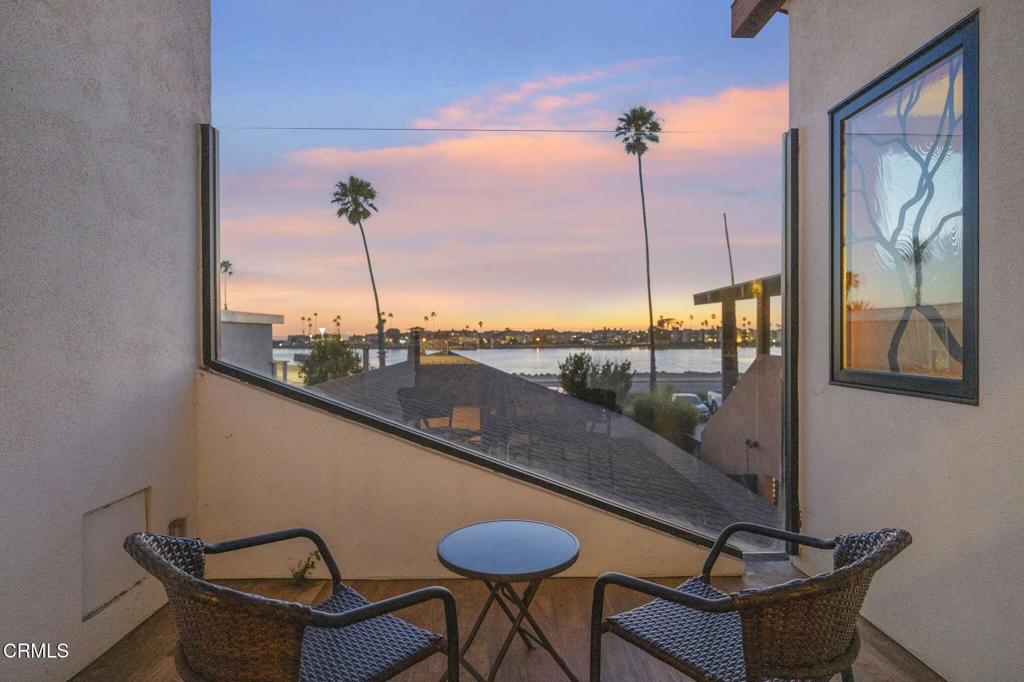 2916 Lakeshore Court