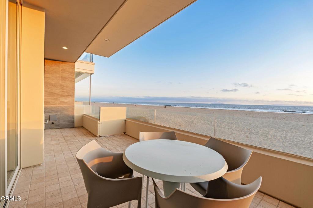 827 Mandalay Beach Road