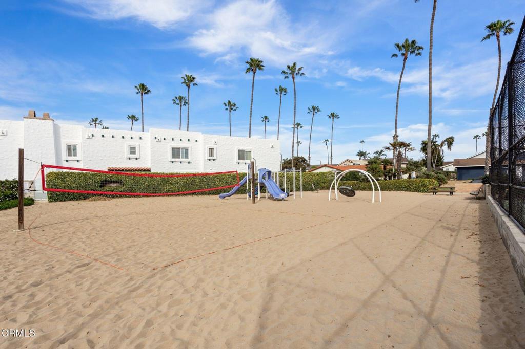 950 Seaside Court