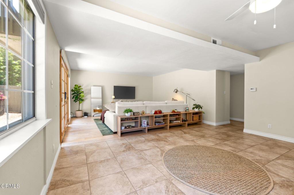 950 Seaside Court