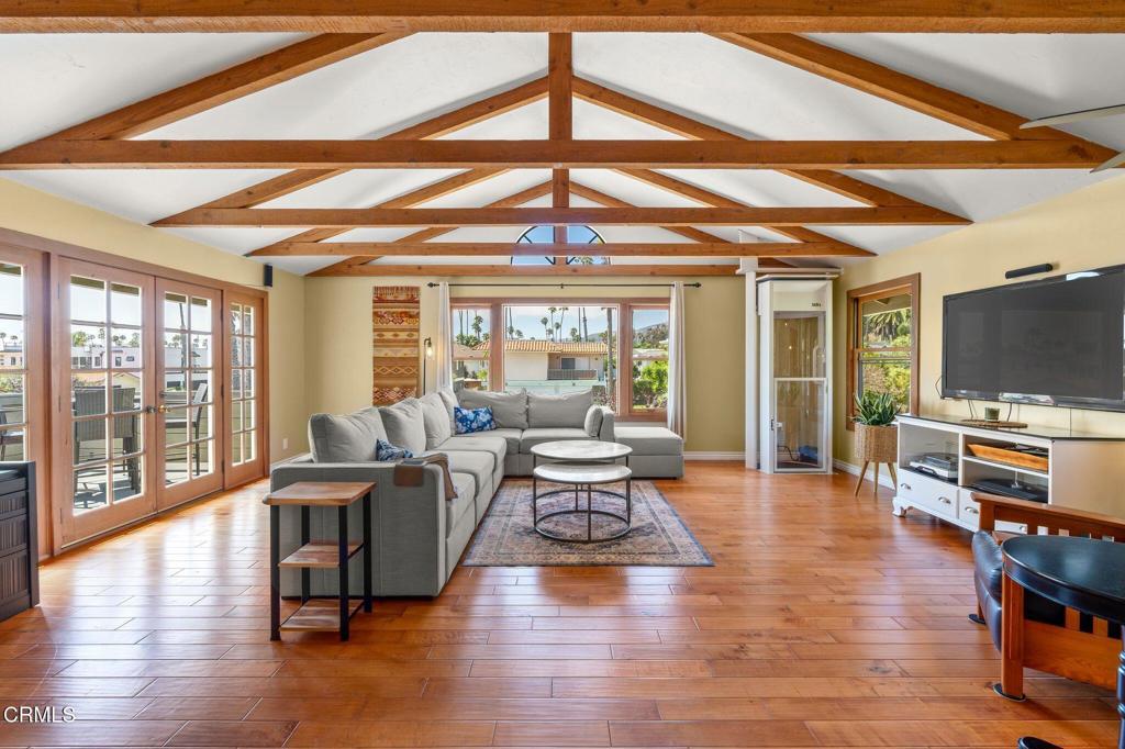 950 Seaside Court