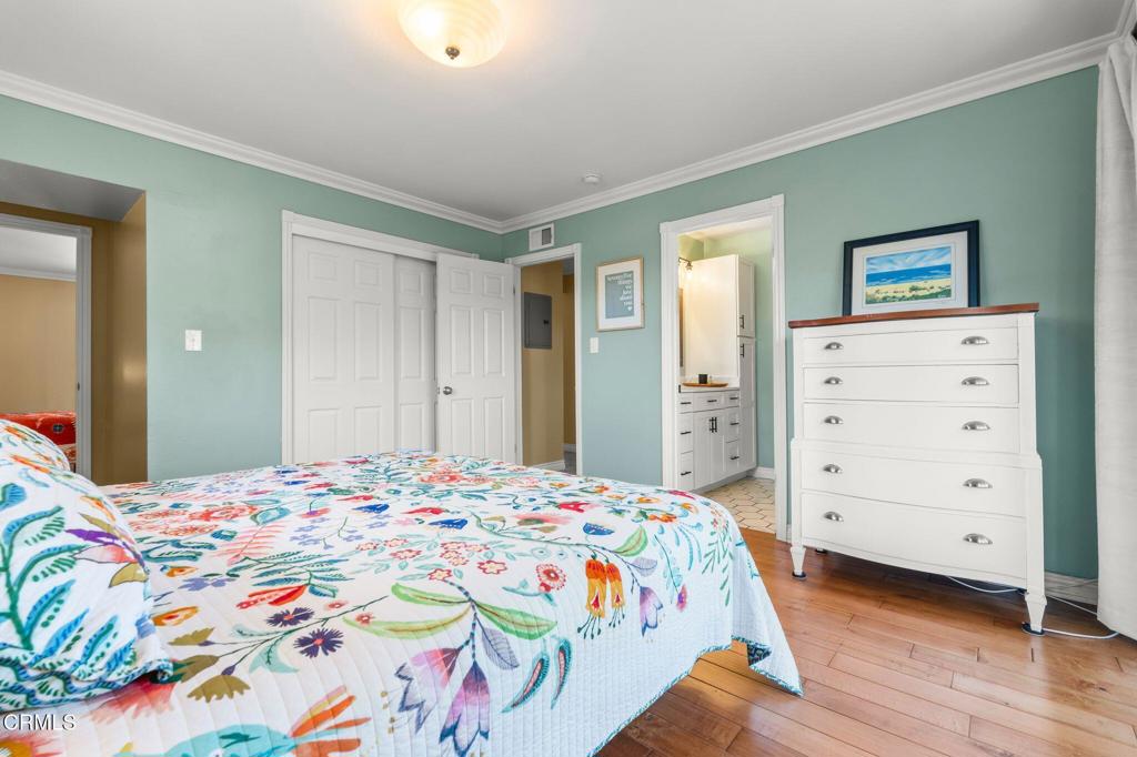 950 Seaside Court