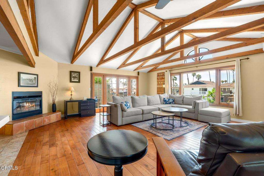 950 Seaside Court