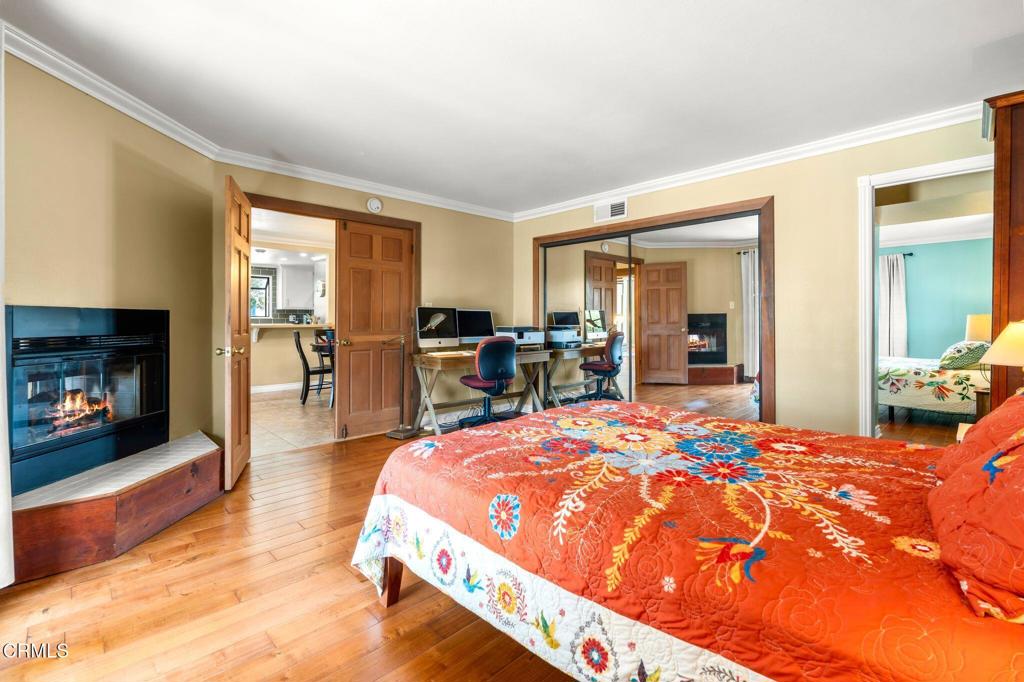 950 Seaside Court
