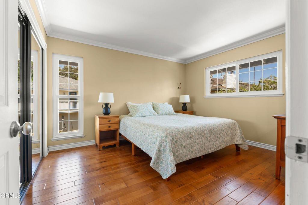 950 Seaside Court