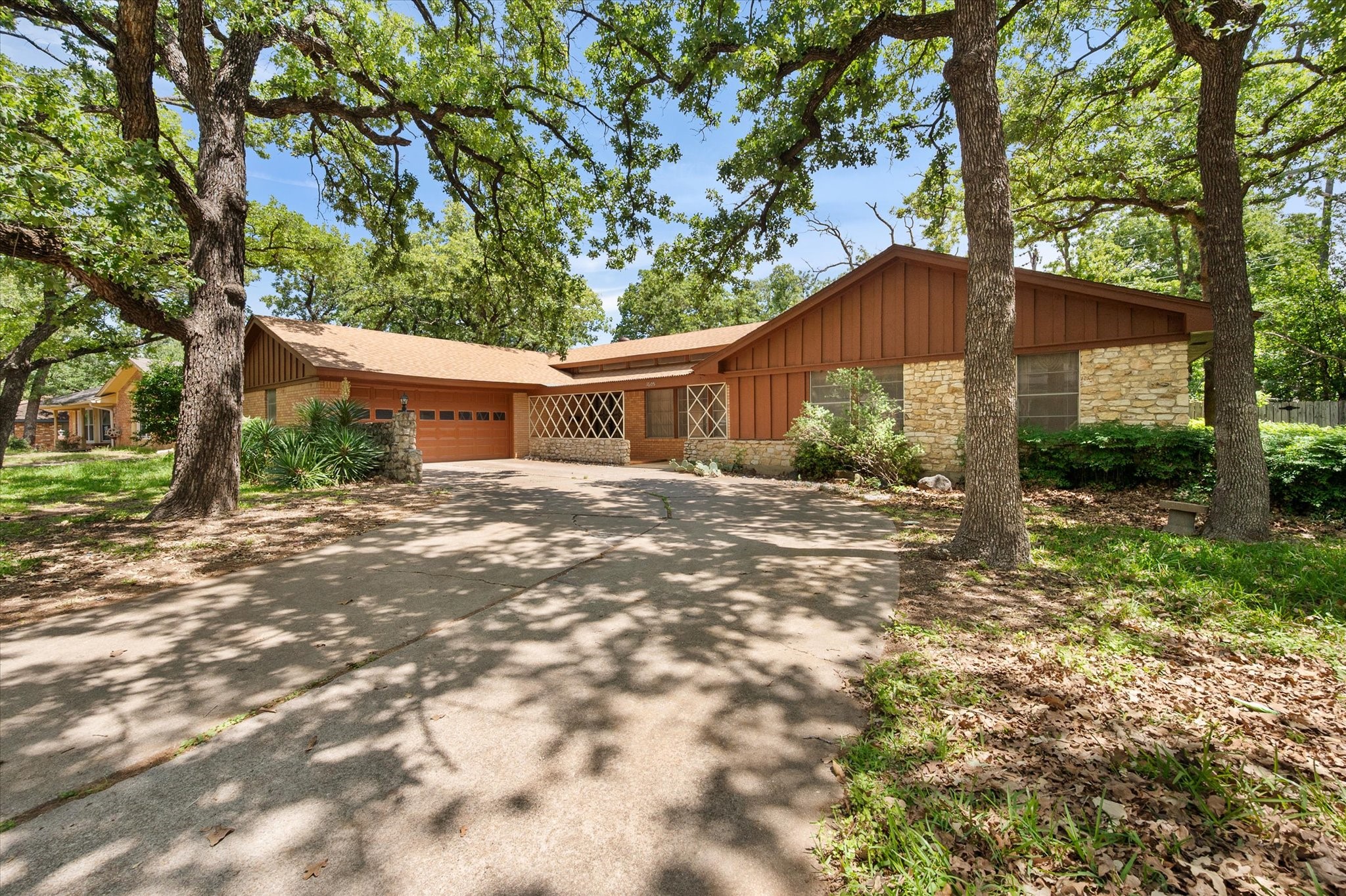 1605 Cienegas Circle