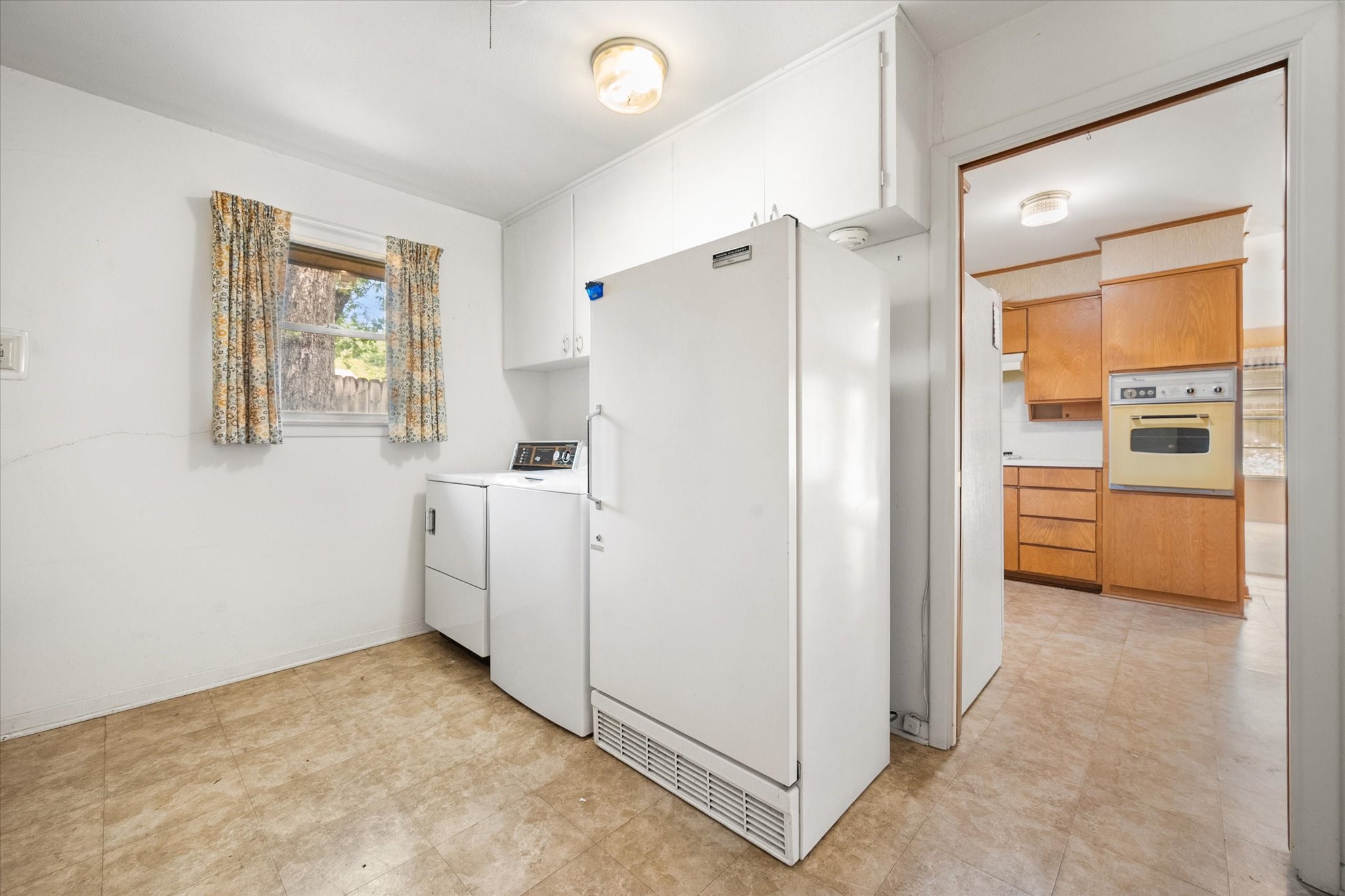 1605 Cienegas Circle