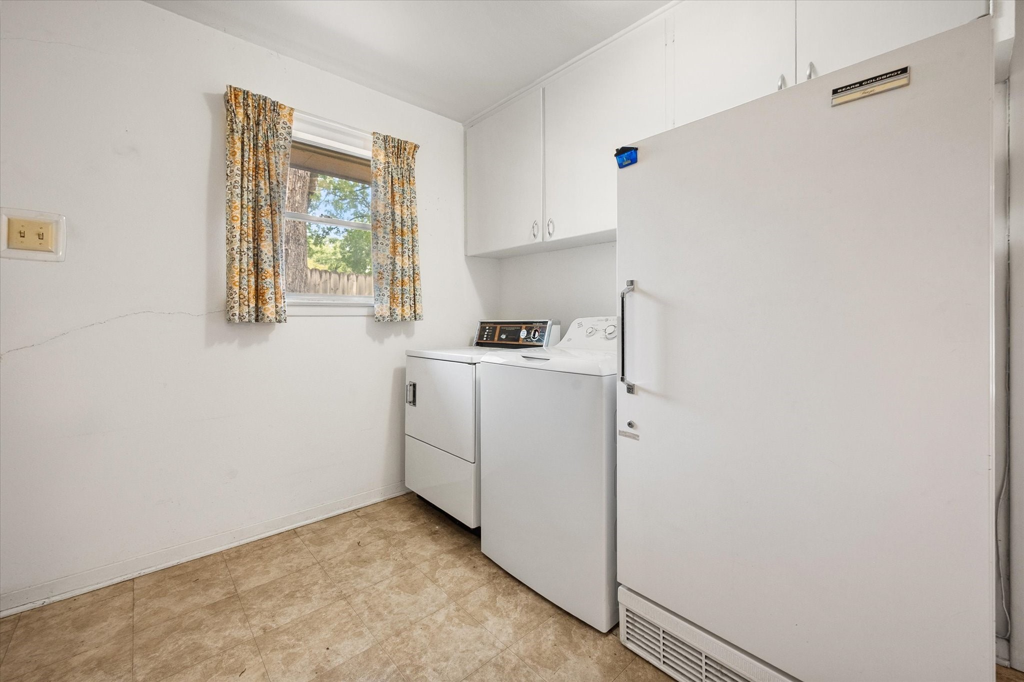 1605 Cienegas Circle