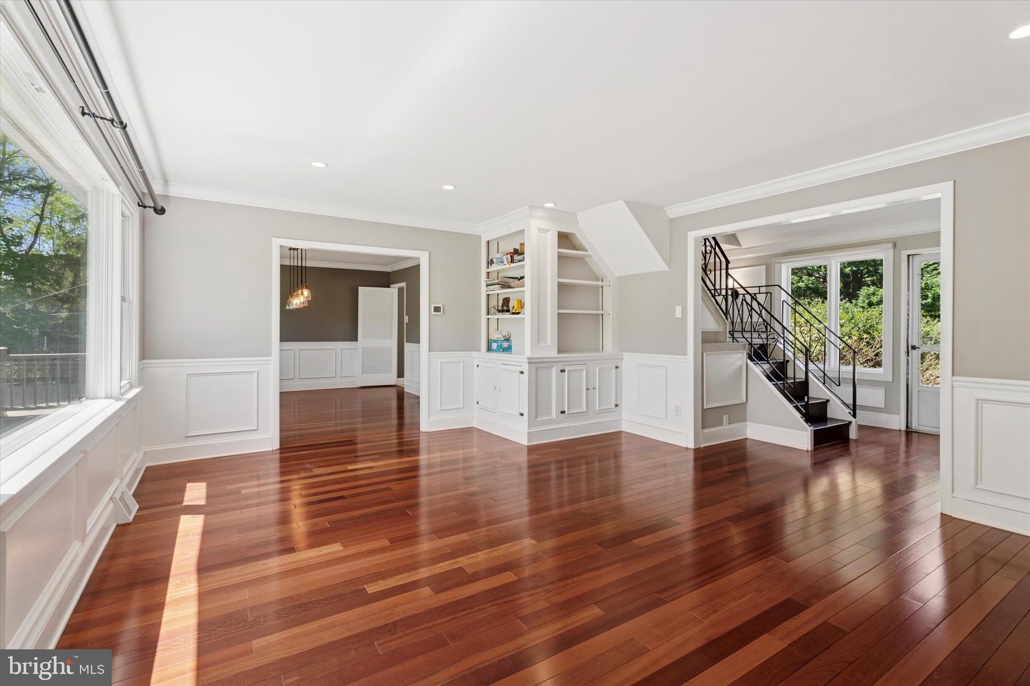 317 HILLTOP RD