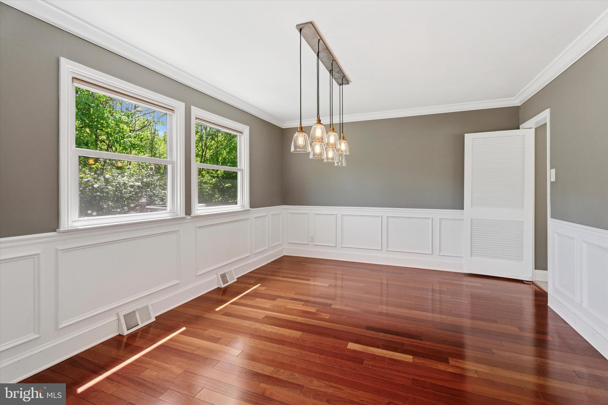 317 HILLTOP RD