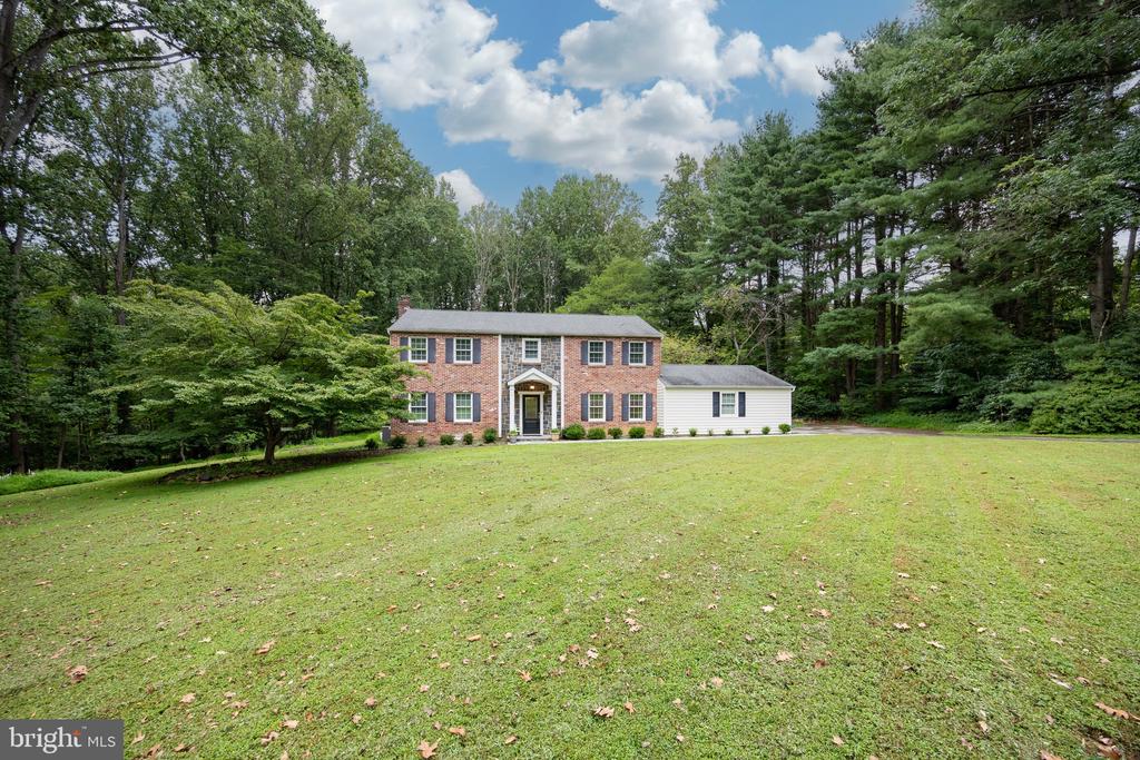 3 LAFAYETTE PLACE