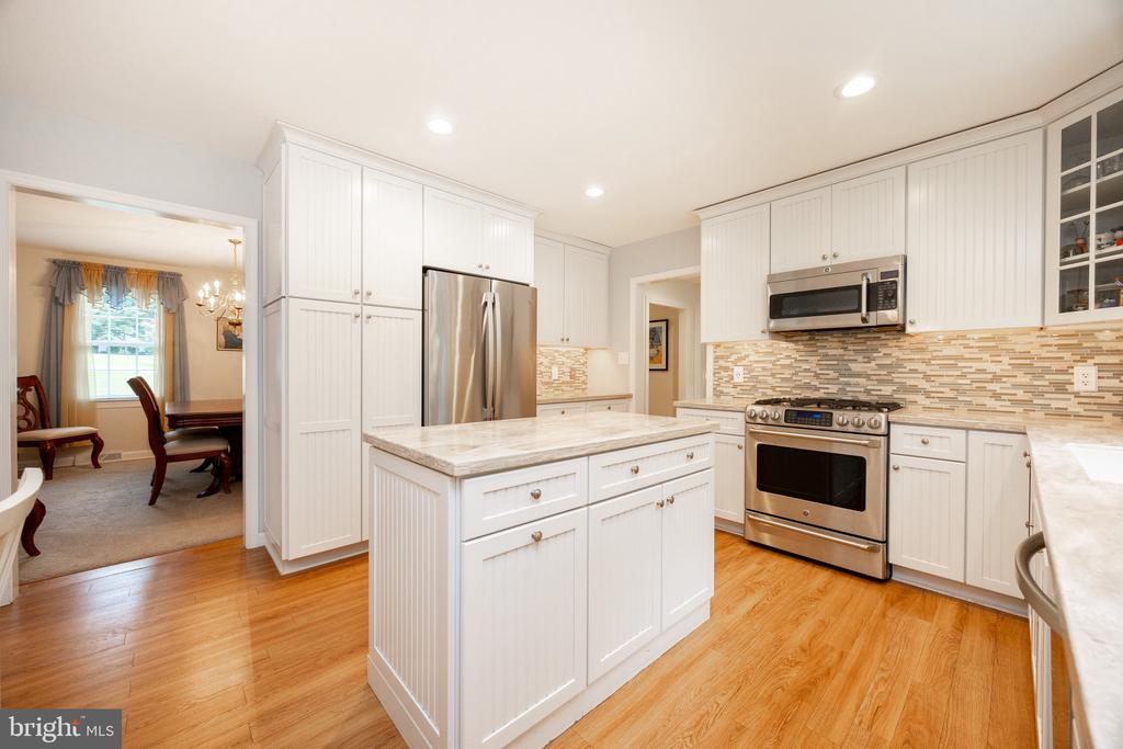 3 LAFAYETTE PLACE