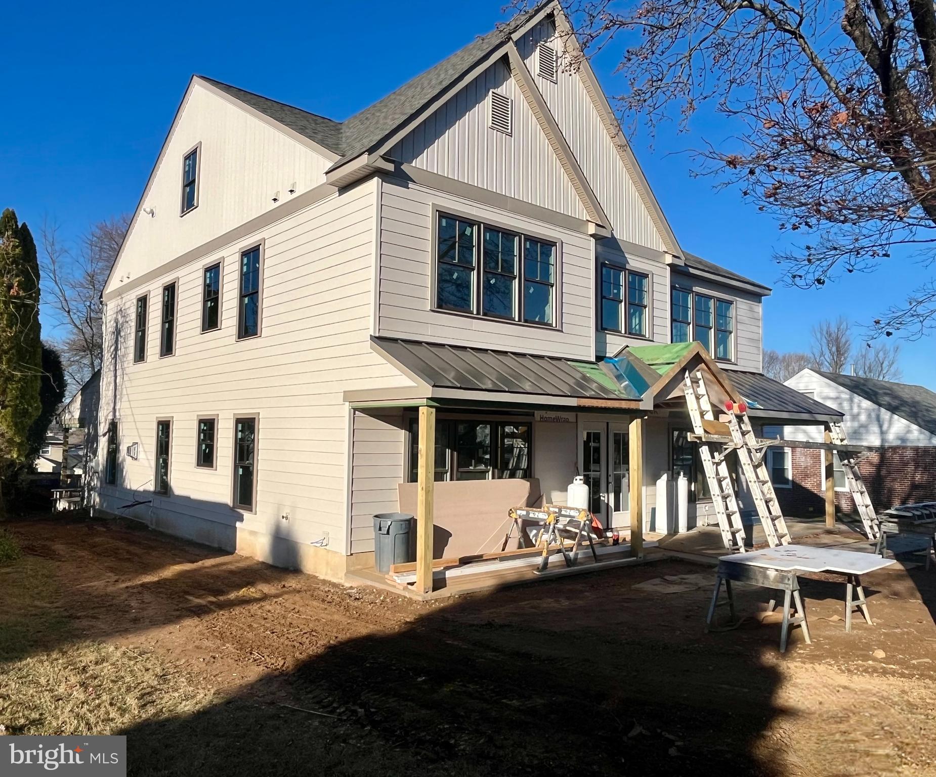 20 Longwood Dr