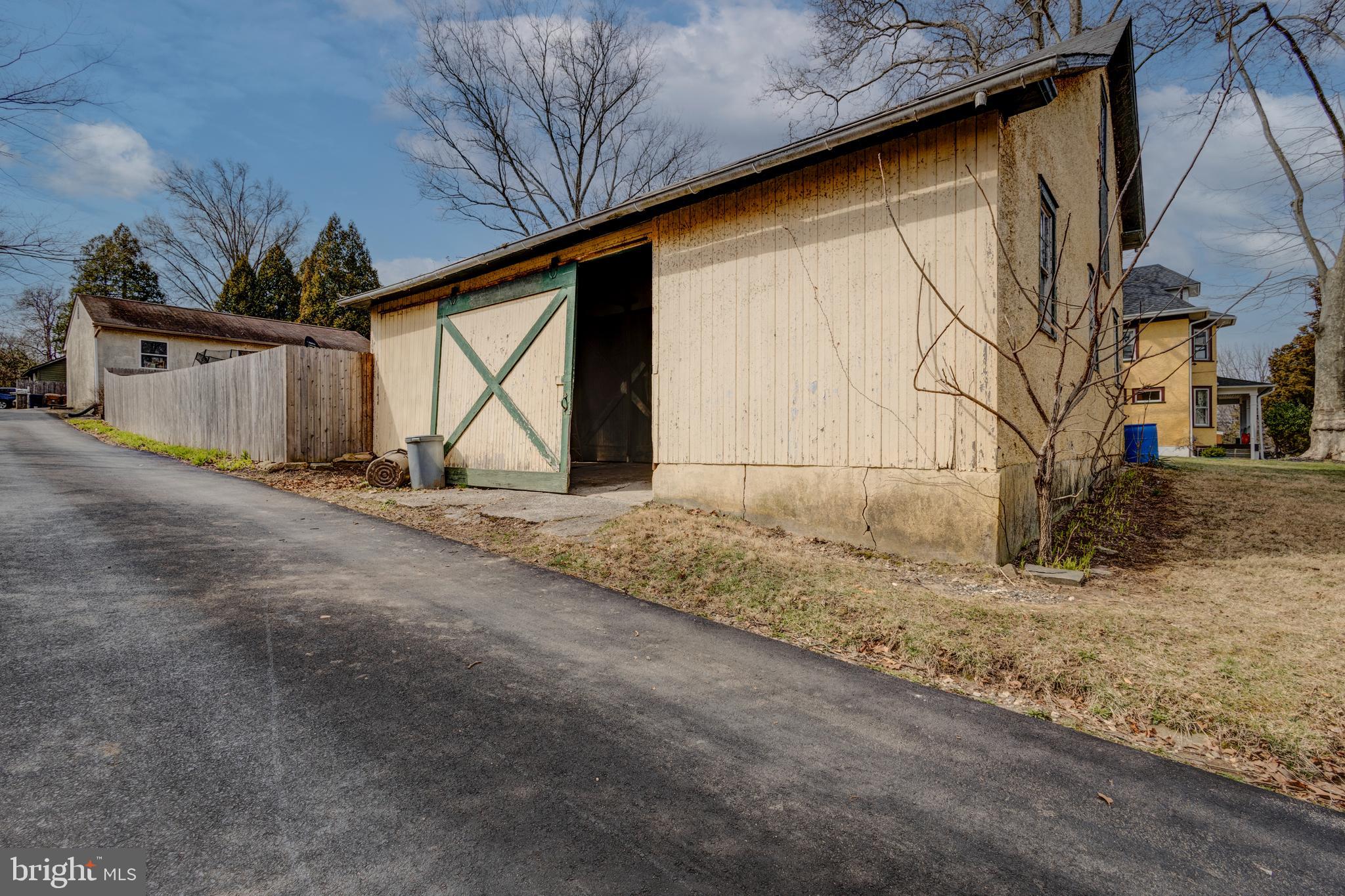 409 N Bethlehem Pike