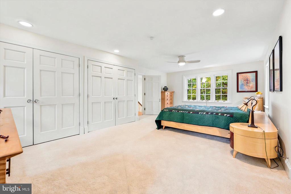 617 ZOLLINGER WAY