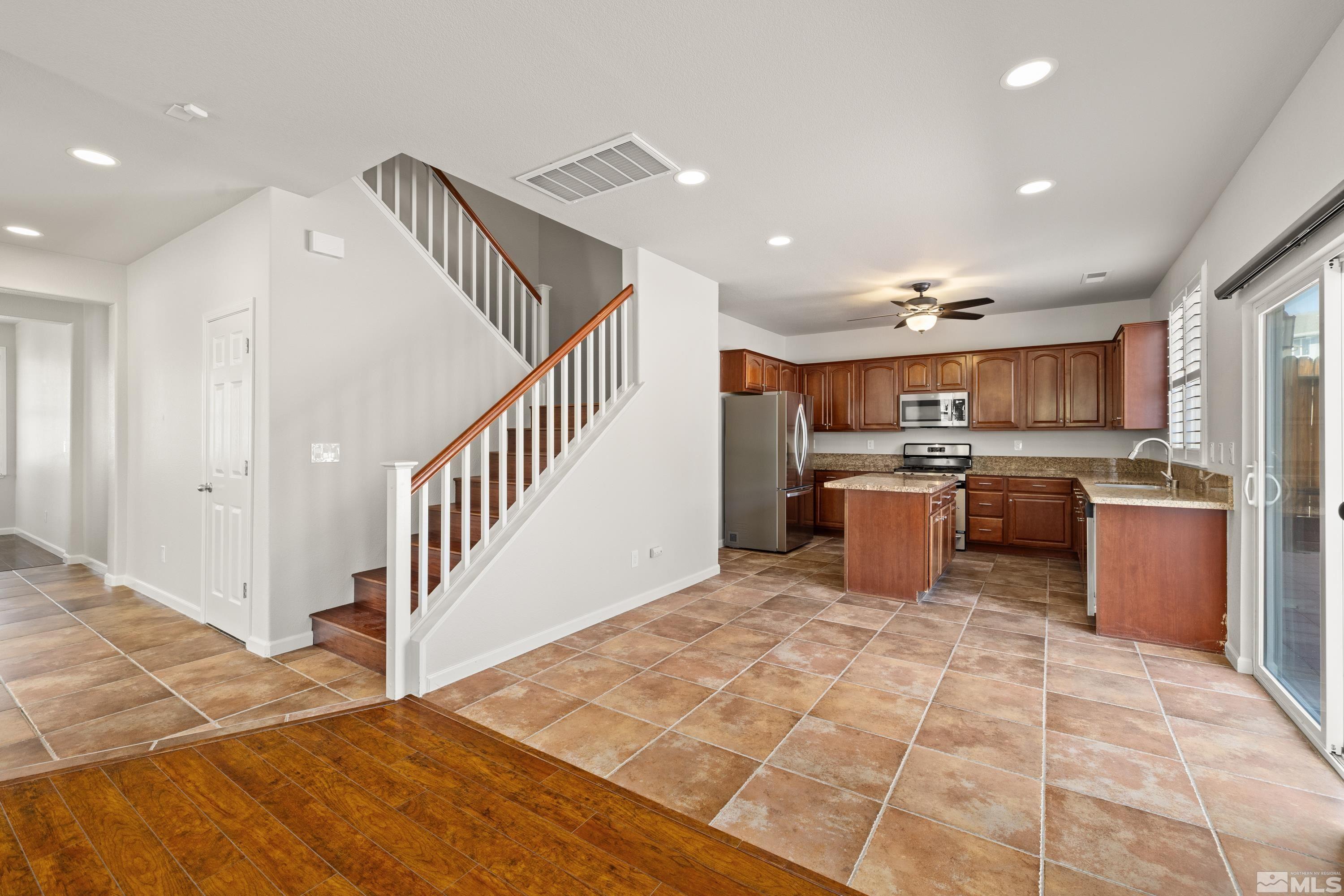 1260 SILVER CREST CIRCLE