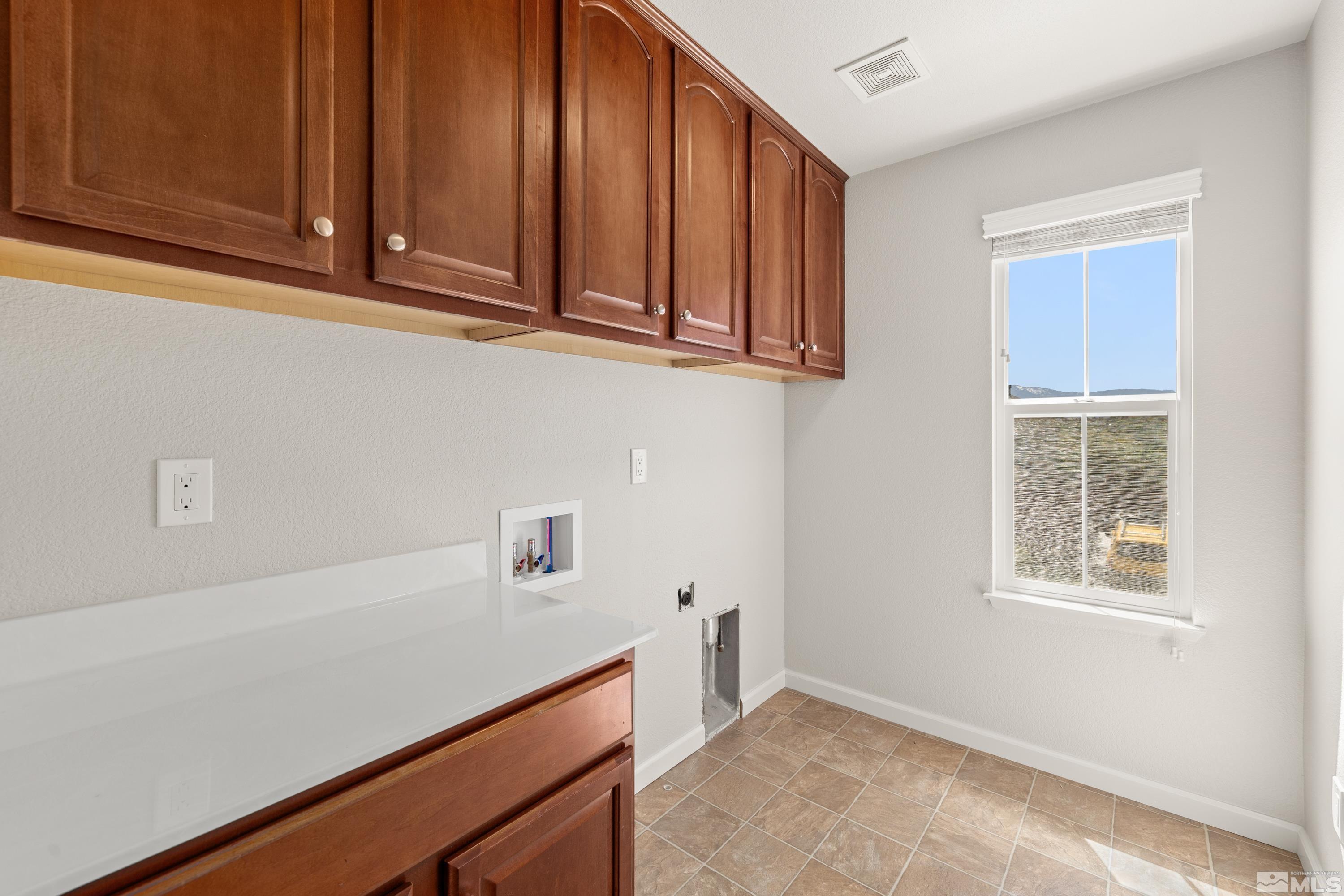 1260 SILVER CREST CIRCLE