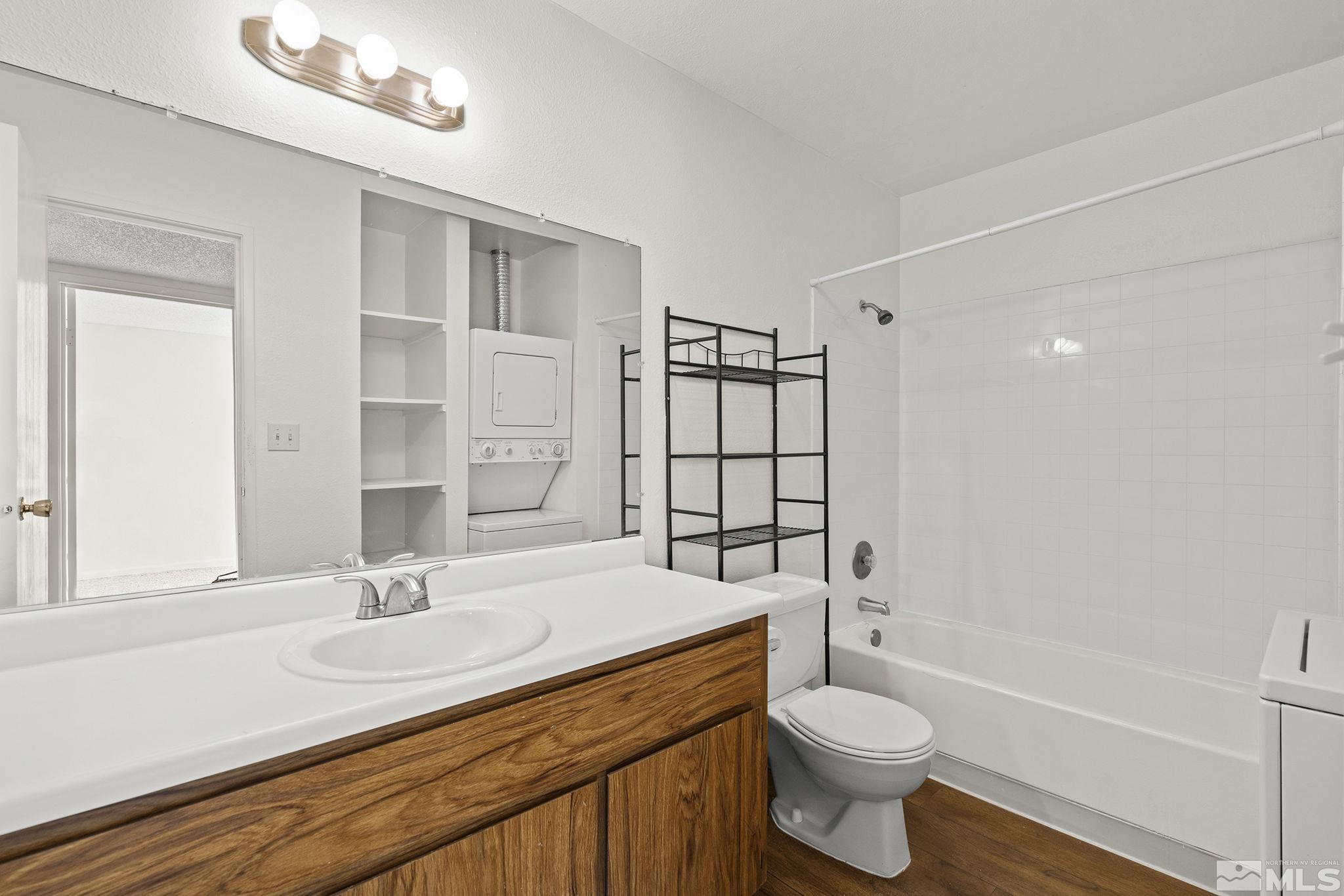 1531 DELUCCHI LN Unit: G