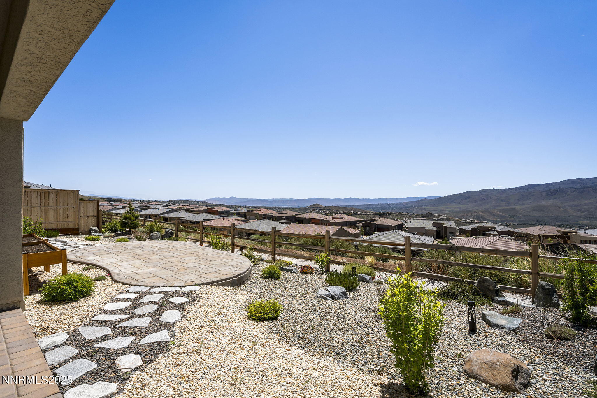 9192 GRAYCLIFF Lane
