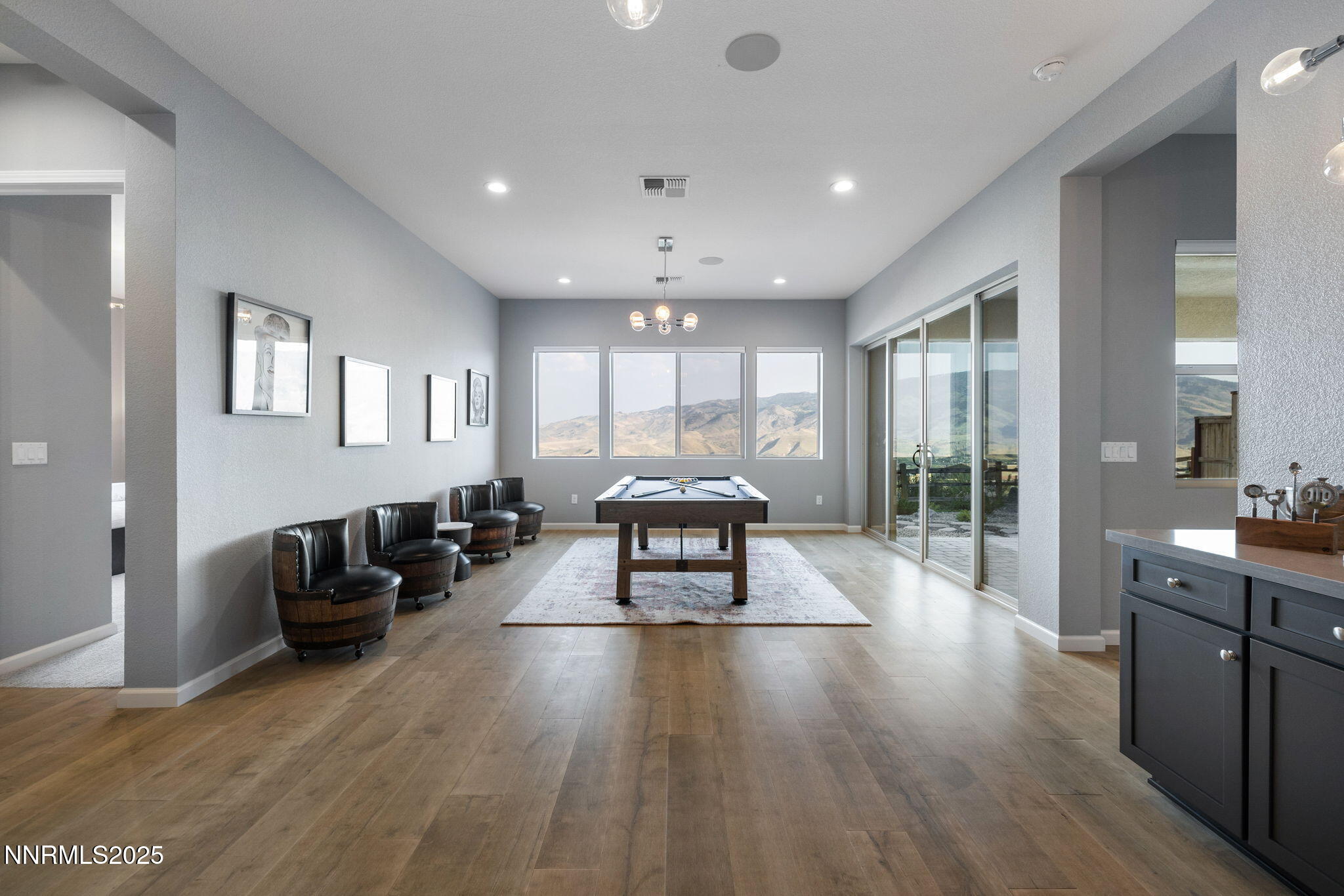 9192 GRAYCLIFF Lane