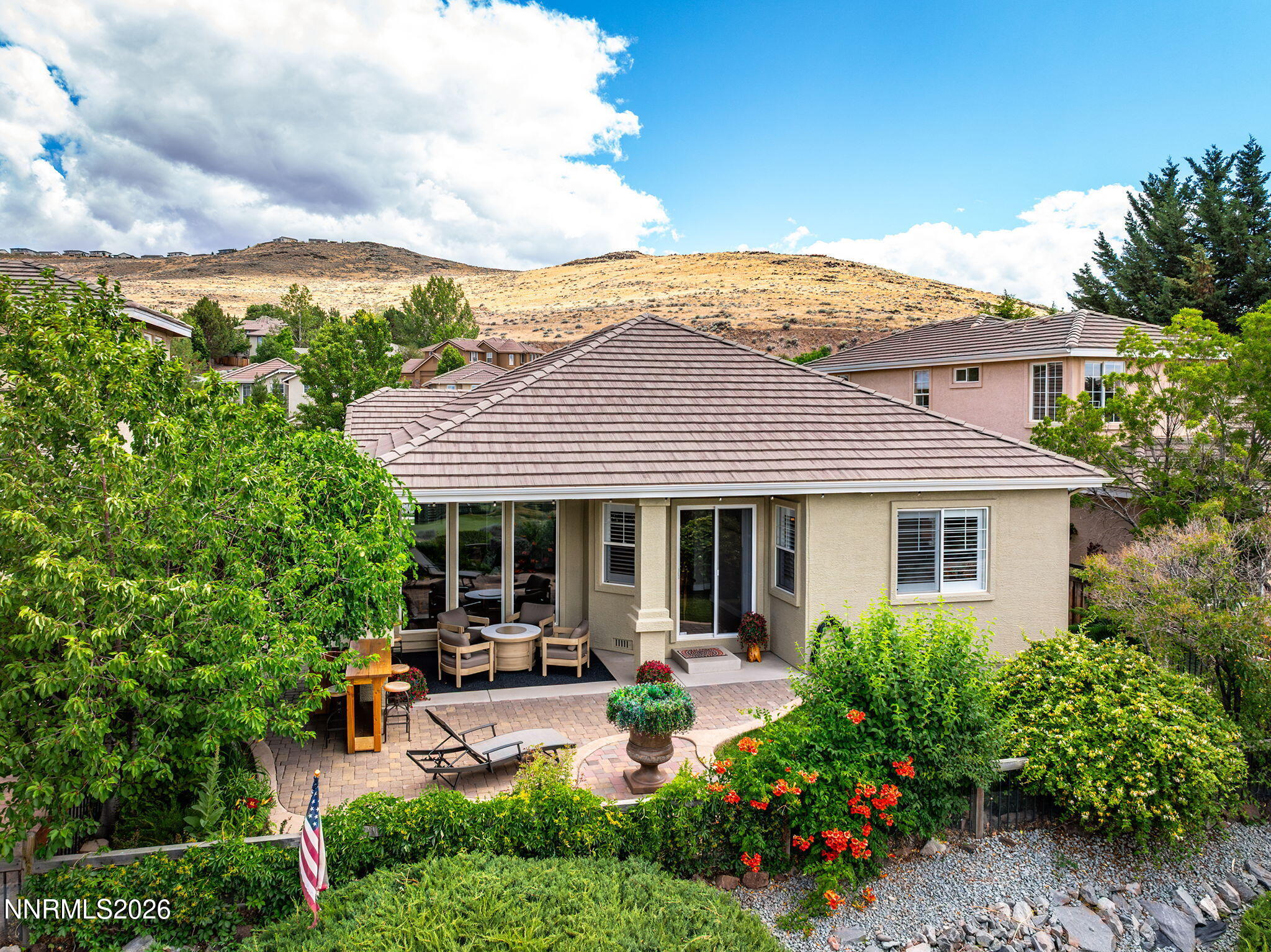 2740 Albazano Drive