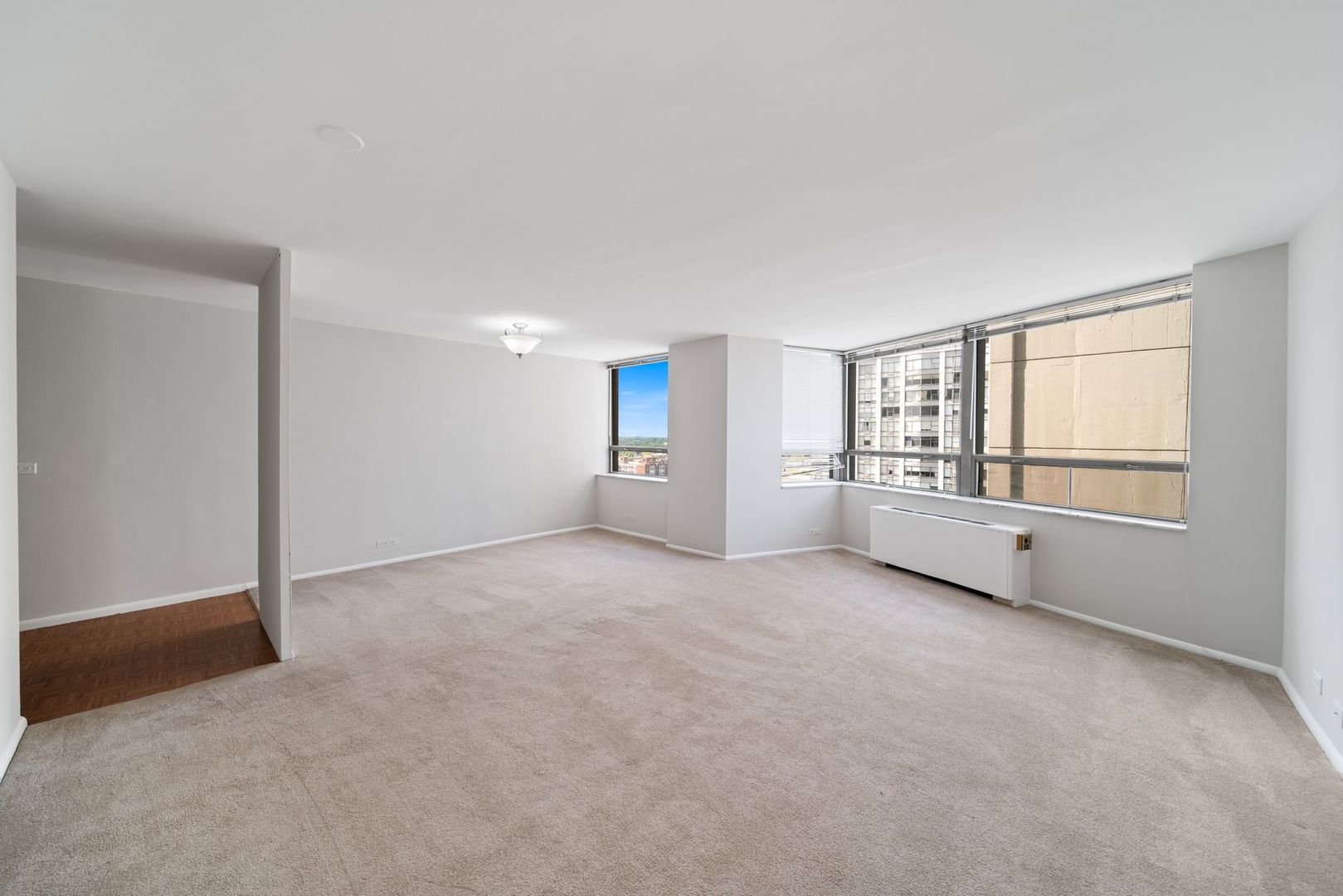 5701 N Sheridan Road Unit: 17H