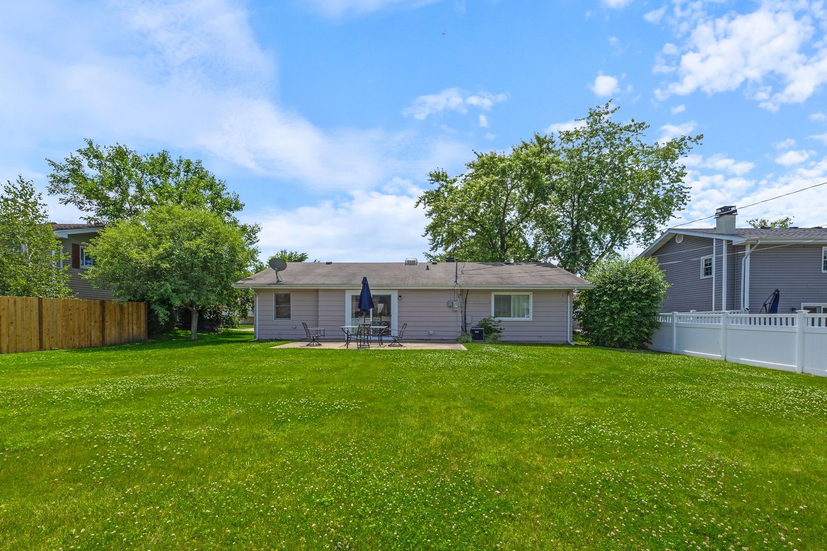 1470 Devonshire Lane