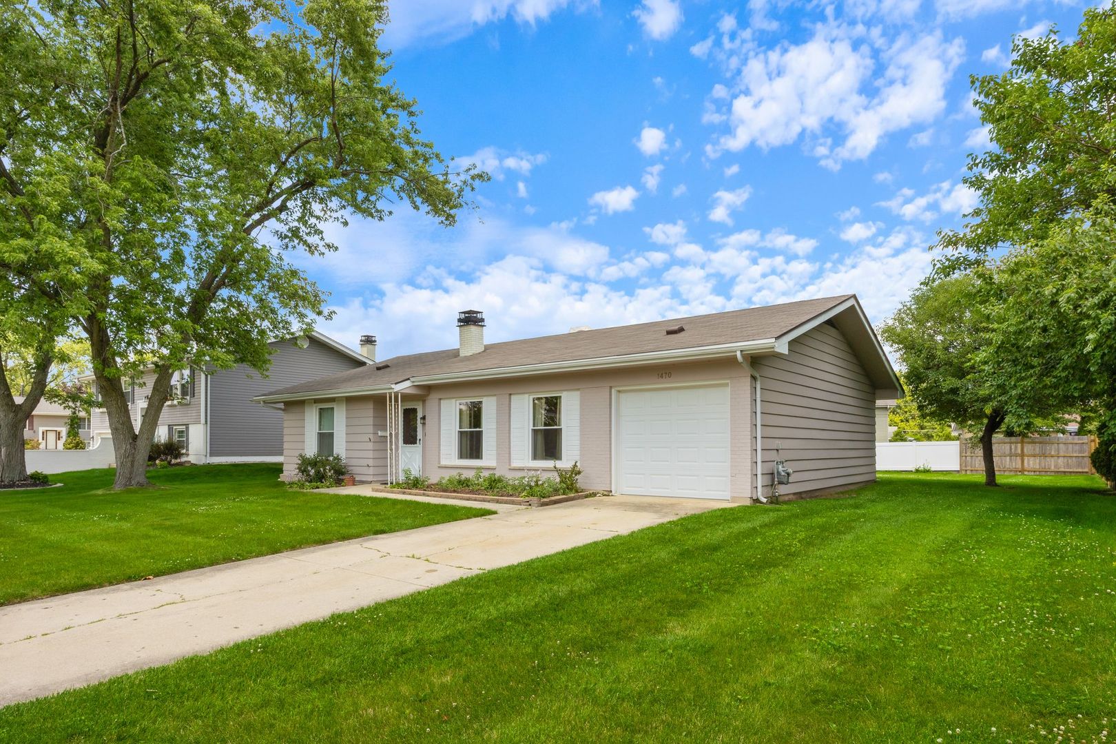 1470 Devonshire Lane