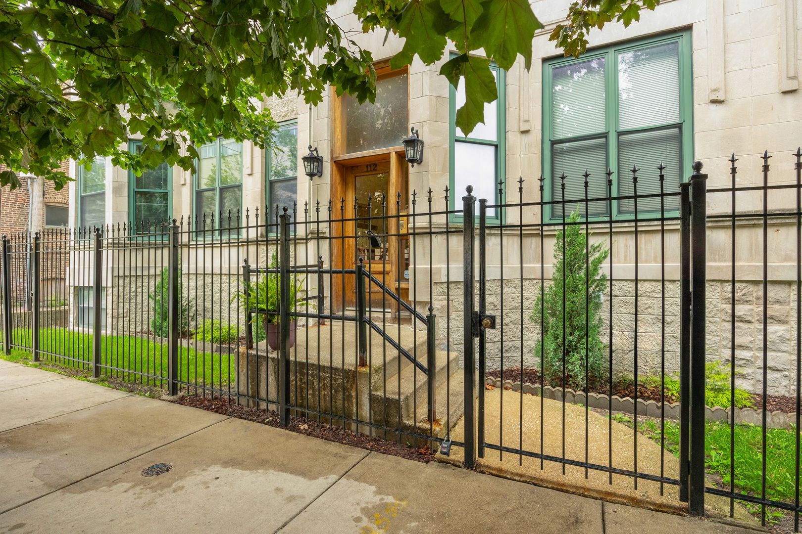 112 S Saint Louis Avenue Unit: 7