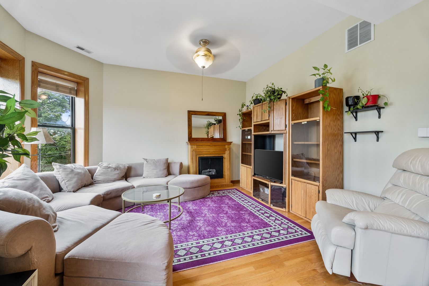 112 S Saint Louis Avenue Unit: 7