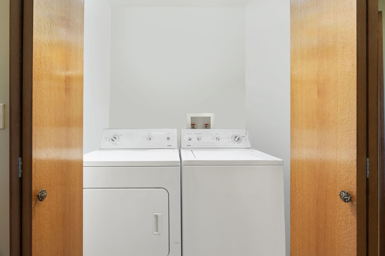 112 S Saint Louis Avenue Unit: 7