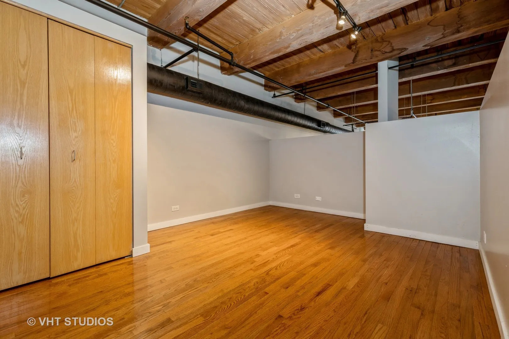 1250 W Van Buren Street Unit: 406