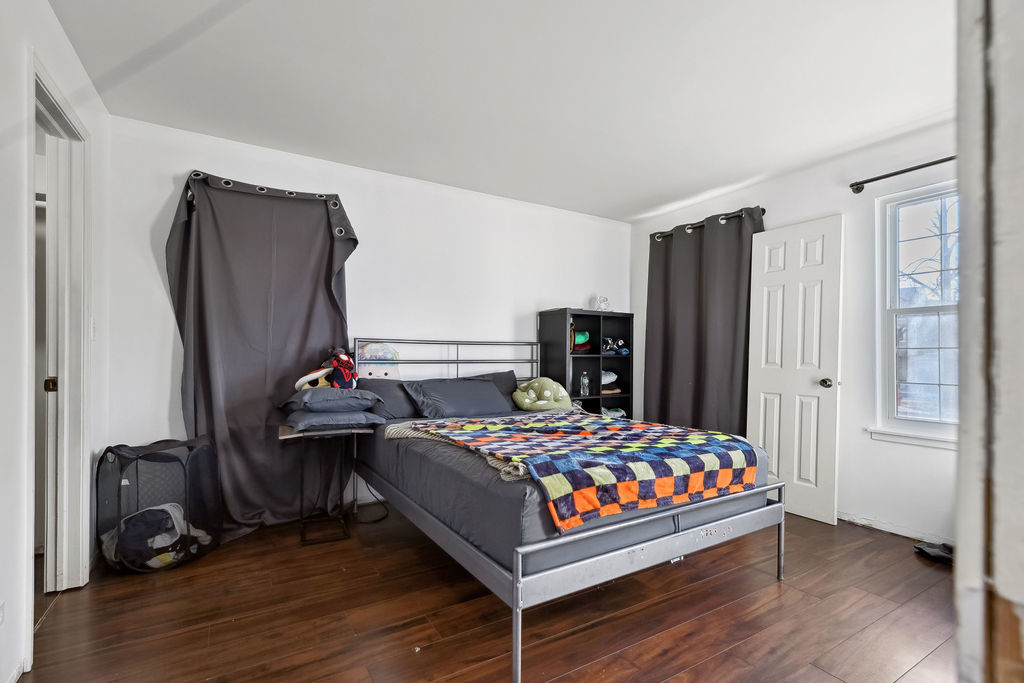 1300 Pennwood Court Unit: B1