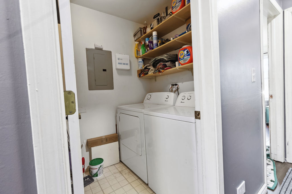 1300 Pennwood Court Unit: B1
