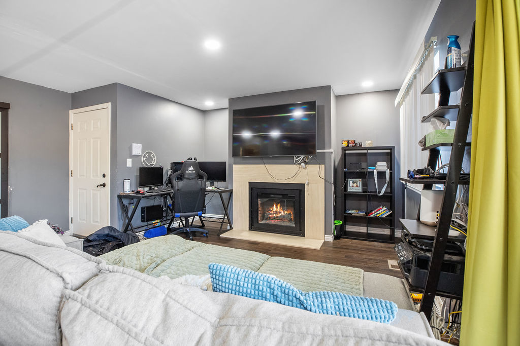 1300 Pennwood Court Unit: B1