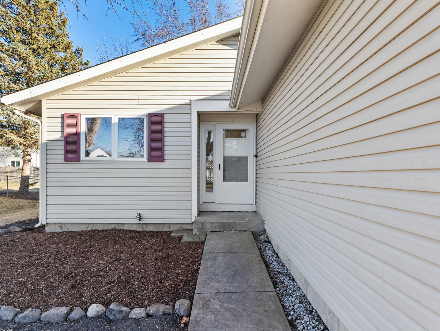 215 Apple Hill Lane