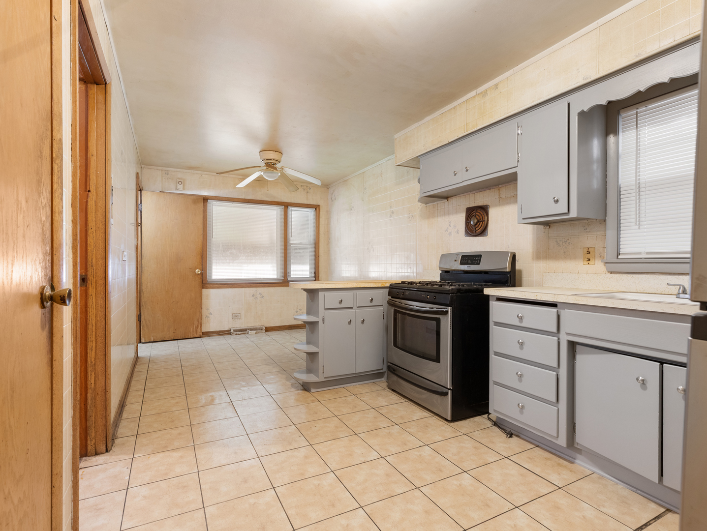 730 E 91st Place
