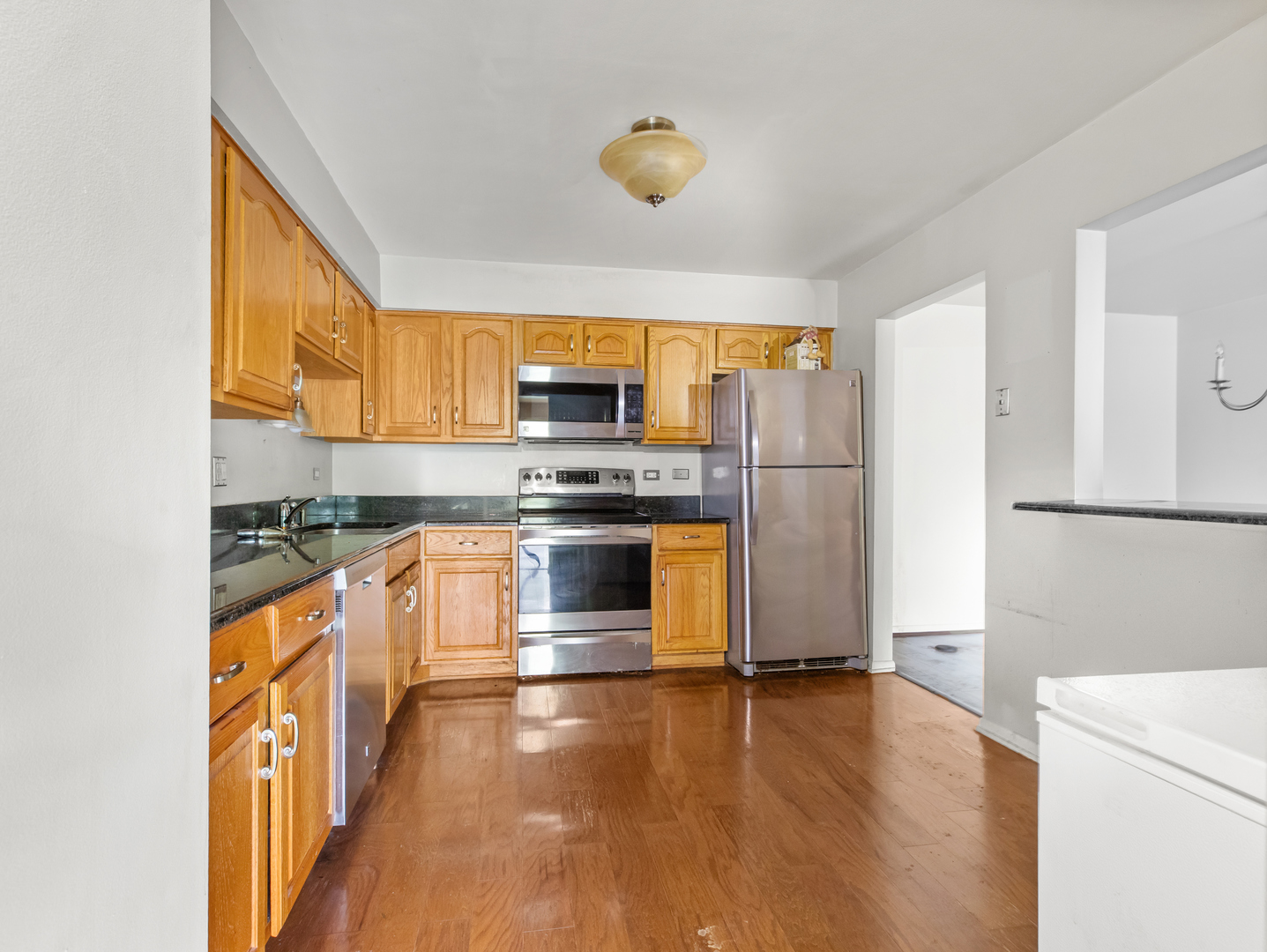 709 79TH Street Unit: 404