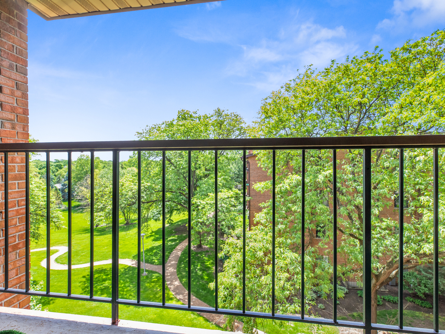 709 79TH Street Unit: 404