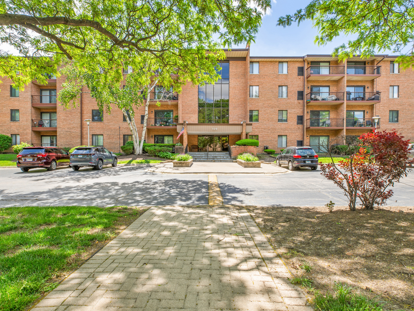 709 79TH Street Unit: 404