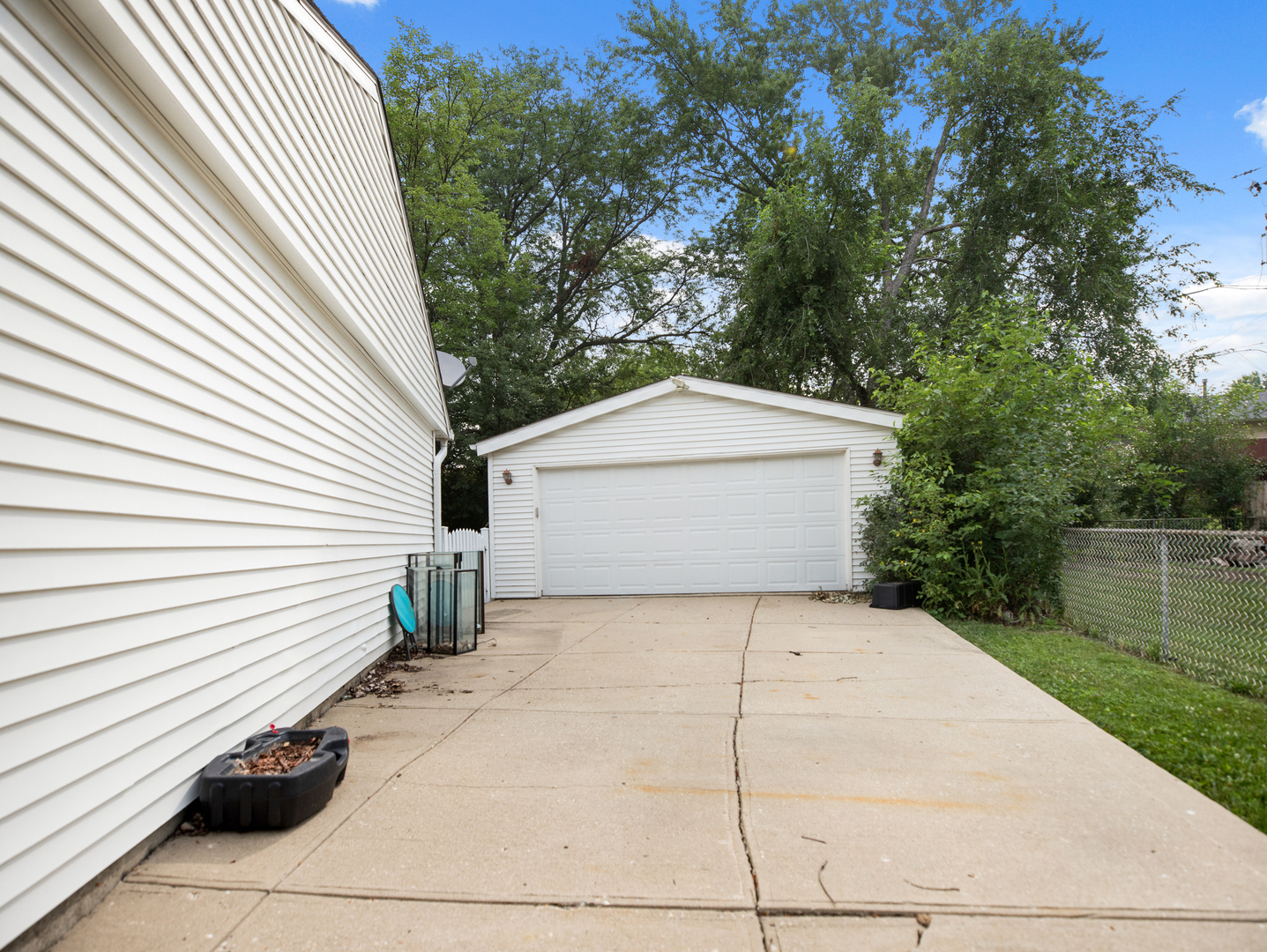 1603 Roder Court
