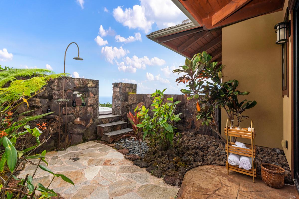 73-4695 PILIALOHA RD