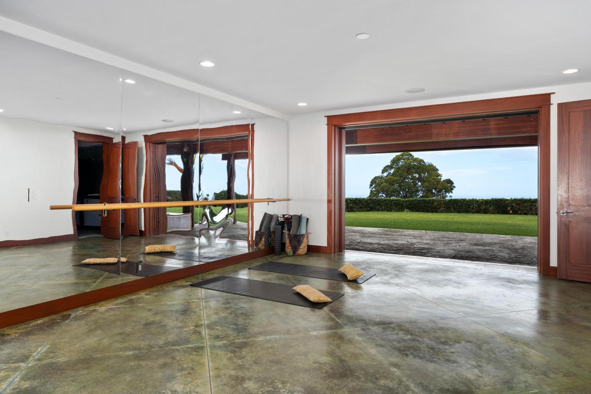 73-4695 PILIALOHA RD