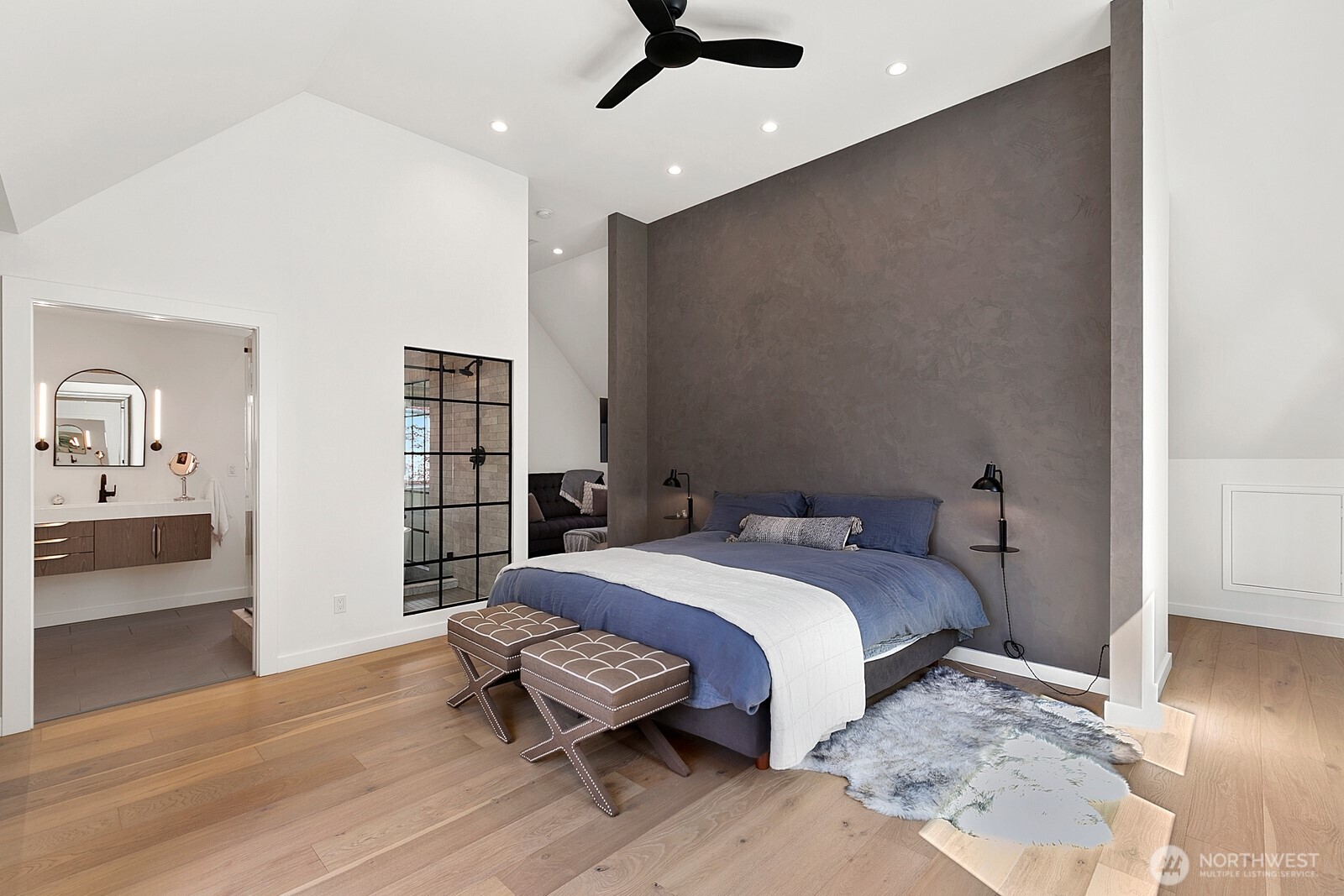 5932 California Avenue SW