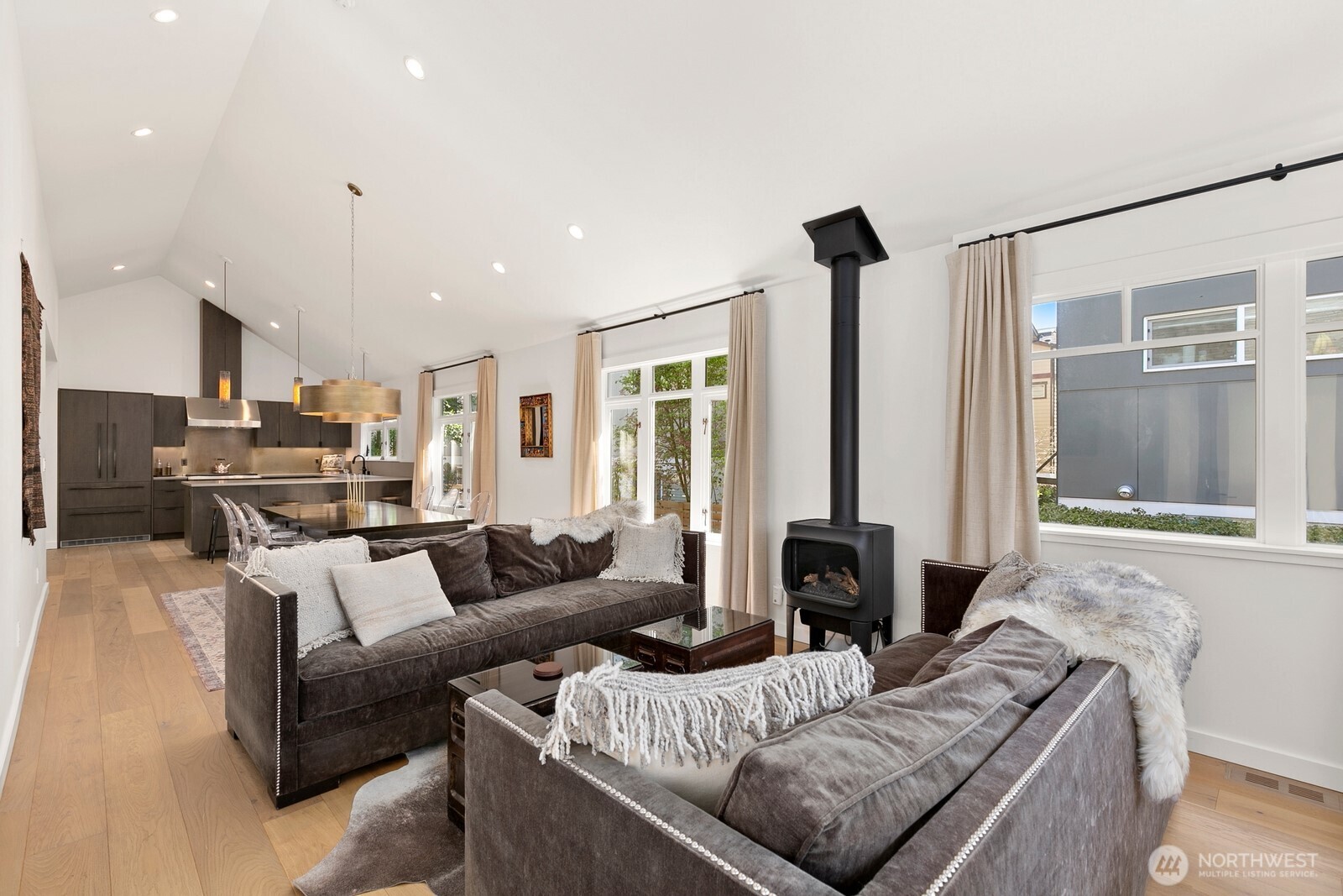 5932 California Avenue SW