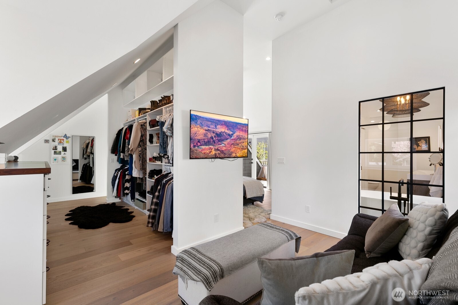 5932 California Avenue SW