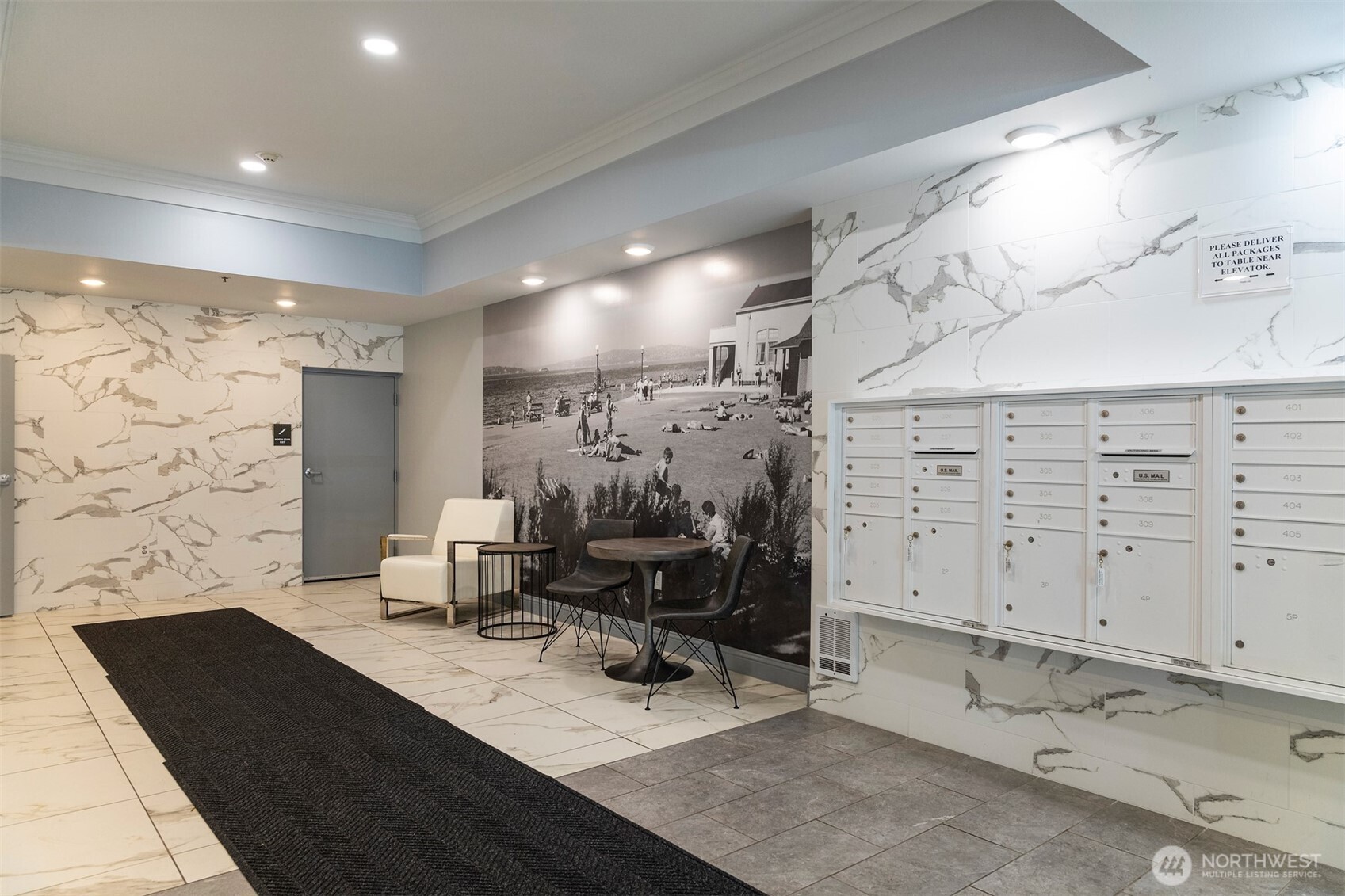 4847 California Avenue SW Unit: 100