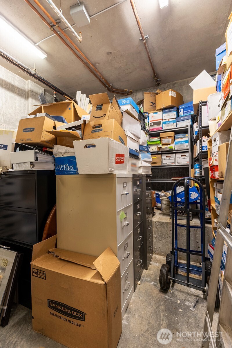 4847 California Avenue SW Unit: 100